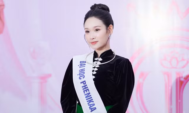 Nữ sinh Phenikaa diện đồ dân tộc Thái, nhan sắc gây chú ý tại Ngày hội tuyển sinh Hoa hậu Việt Nam 2026