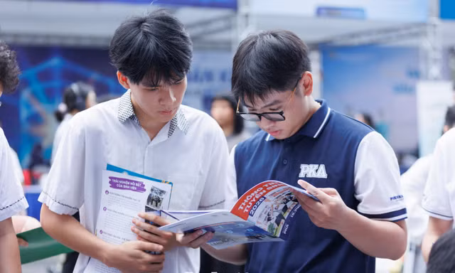 Đại học Phenikaa đẩy mạnh đào tạo lĩnh vực khoa học công nghệ