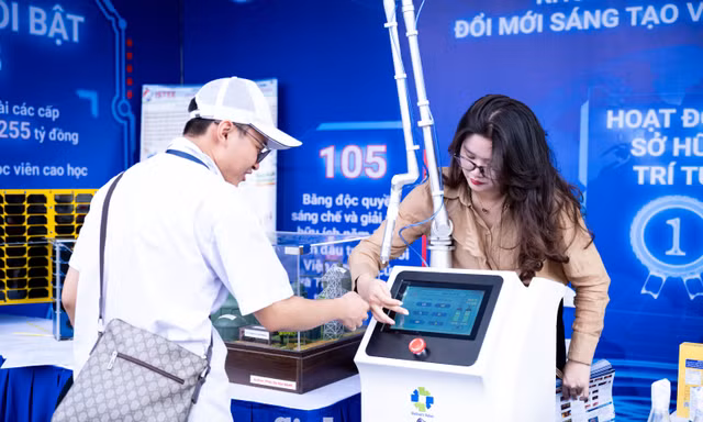 USTH đẩy mạnh đào tạo AI, bán dẫn và robot trong mùa tuyển sinh 2026