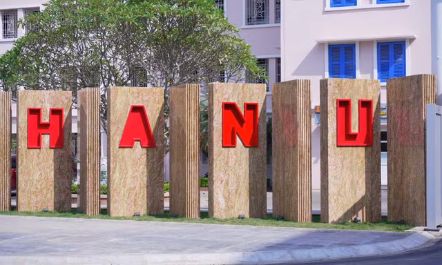 Đoàn Trường ĐH Hà Nội thông tin về việc một số sinh viên tình nguyện chưa được nhận hỗ trợ A80