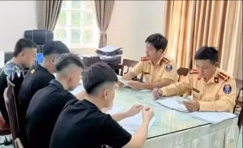 cong-an-quang-ngai-trieu-tap-nhom-tre-7162.jpg