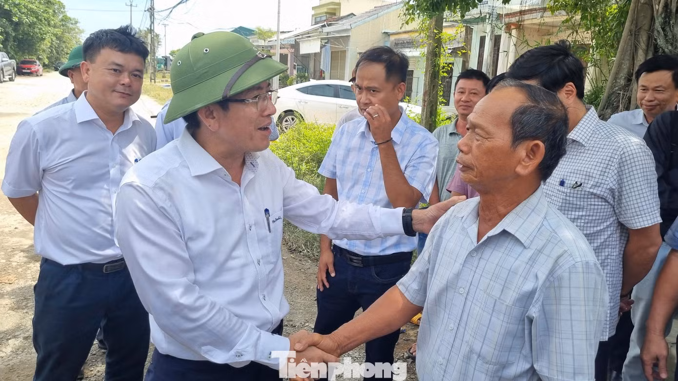 tp-pct-tran-nam-hung-chia-se-cung-nguoi-dan.jpg