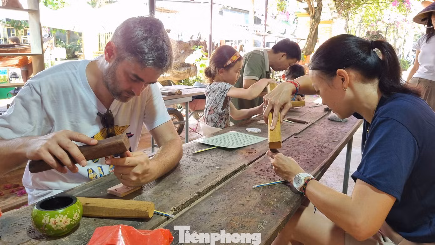 tp-trai-nghiem-moc-kim-bong-4.jpg