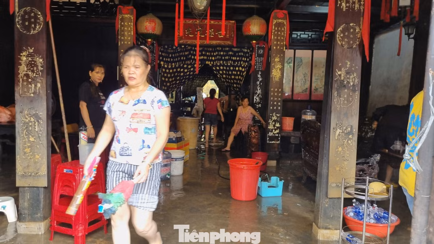 tp-lau-don-nha-co-phung-hung.jpg