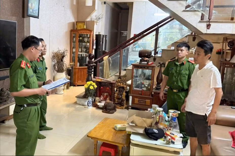 doi-tuong-cho-vay-nang-lai-o-dn-6953.jpg