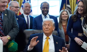 Tổng thống Mỹ Trump điện đàm với quyền Tổng thống Venezuela
