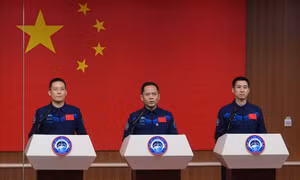 Trung Quốc sắp đưa 3 phi hành gia cùng bầy chuột lên trạm vũ trụ