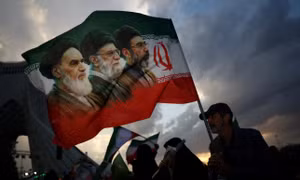 Tổng thống Mỹ Trump nói sẽ chờ vài ngày, Iran lập vùng kiểm soát hàng hải