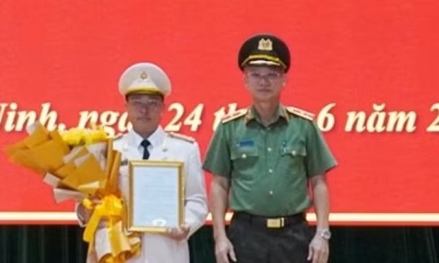 Công bố quyết định của Bộ trưởng Bộ Công an về công tác cán bộ