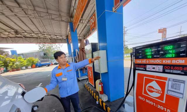 Doanh nghiệp bán lẻ kêu thiếu xăng dầu, Bộ Công Thương yêu cầu kiểm tra 
