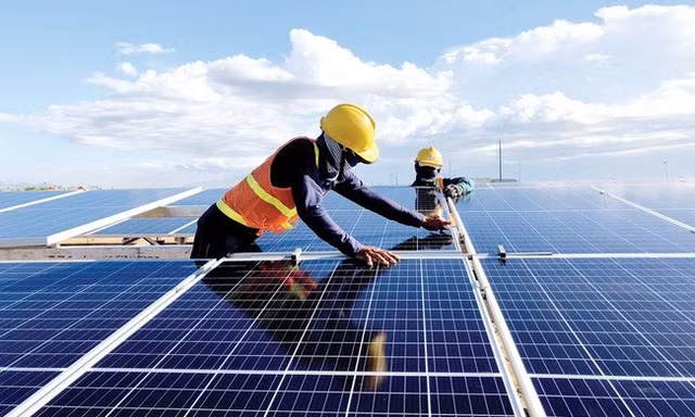 Đề xuất mới về bán điện mặt trời mái nhà 
