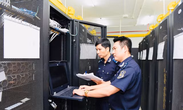 Cục Hải quan nói gì về tình trạng nghẽn mạng, chậm truyền tờ khai?