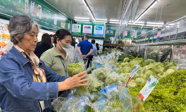 Nghịch lý tiêu chuẩn kép nông sản Việt: Vai trò then chốt của người tiêu dùng