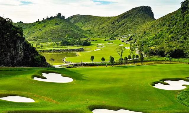 Tiền Phong Golf Championship lần đầu tiên đến với Legend Valley Country Club