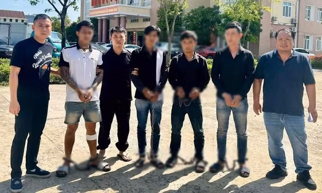 Bị nợ lương, 4 công nhân mang dao chém chủ thầu rồi bỏ trốn