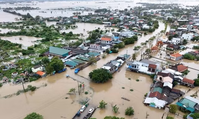 Vùng mưa lớn lại dịch chuyển ra Hà Tĩnh - Quảng Trị