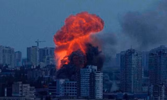Ukraine hứng hoả lực quy mô lớn của Nga sau nhiều lần cảnh báo