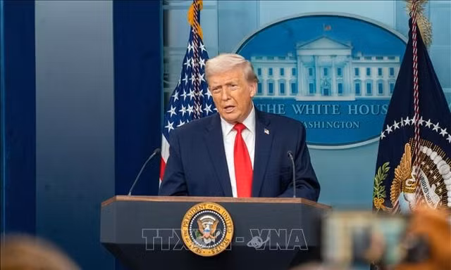 Tổng thống Trump thông báo Mỹ sẽ mở kho tài liệu về người ngoài hành tinh và UFO