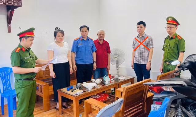 Doanh thu gần 54 tỷ chỉ khai báo 9 tỷ, lãnh đạo doanh nghiệp bị khởi tố 