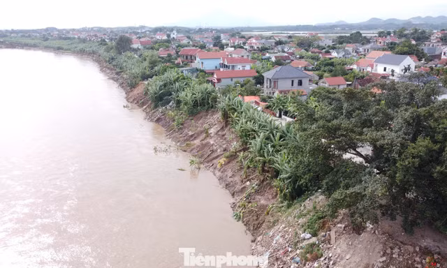 Phú Thọ công bố tình huống khẩn cấp khu vực sông Lô