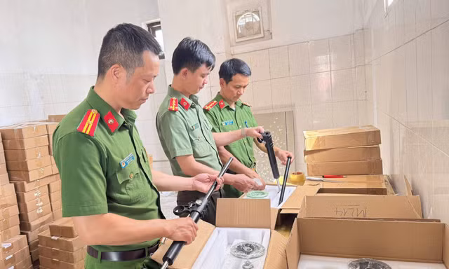 Triệt phá đường dây buôn vũ khí quân dụng, thu giữ hơn 420 khẩu súng