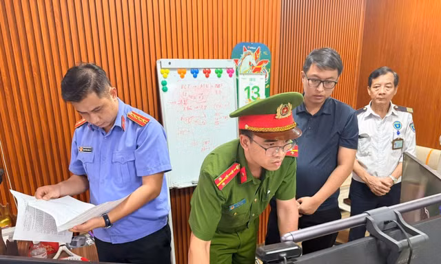 Khởi tố vụ mua bán, sử dụng phần mềm máy tính ‘chùa’ quy mô lớn 