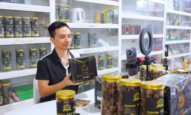 Chàng trai truyền cảm hứng khởi nghiệp từ chính nông sản quê hương