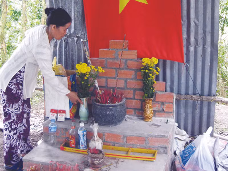 Thành hoàng đội mũ cối