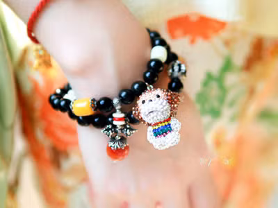 Chuỗi hạt đeo tay may mắn cho bạn gái