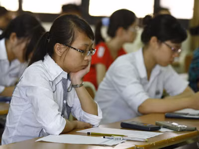 Thí sinh chọi chính mình