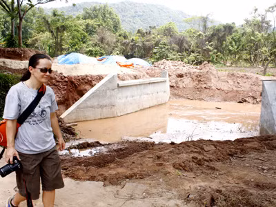 Bê tông hóa suối cổ tại Di sản thế giới Mỹ Sơn