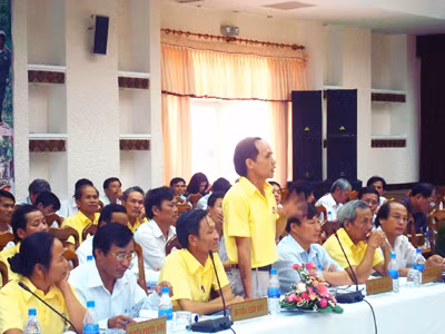 Già làng, trưởng bản bàn chuyện dự án