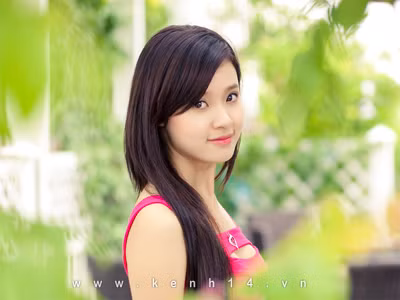 Ngắm Midu xinh tươi trên phố cổ Hà Nội