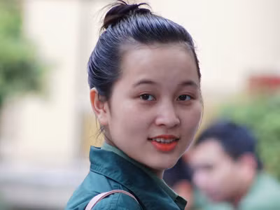 Kết bạn với lính