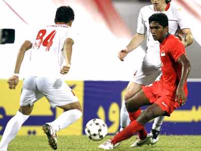 U23 Singapore thắng đậm Philippines