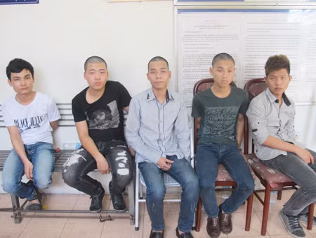 Nhóm chuyên đòi nợ thuê bằng bom bẩn bị bắt giữ