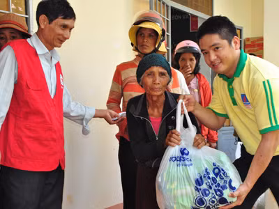 Hỗ trợ gạo cứu đói mùa nắng hạn