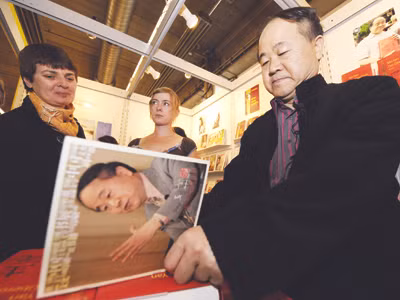Từ chú bé chăn trâu đến giải Nobel Văn chương