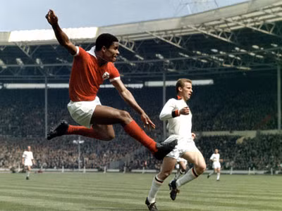 Huyền thoại Eusebio qua đời ở tuổi 71