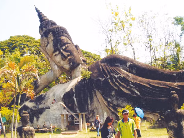 Thăm công viên Phật