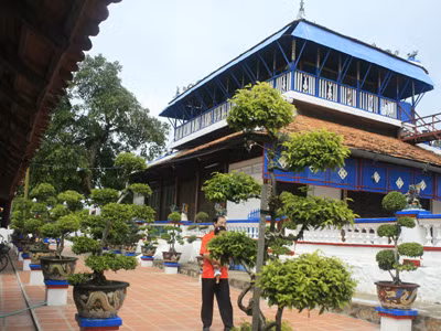Long Sơn có đạo Ông Trần