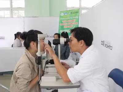 Chăm sóc mắt học đường