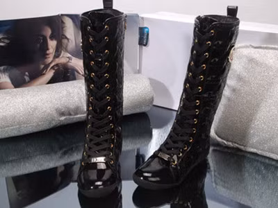 Boots buộc dây cho cô nàng cá tính