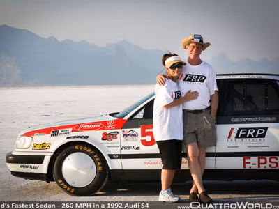 Xế hộp 20 năm vẫn đạt tốc độ 418 km/h