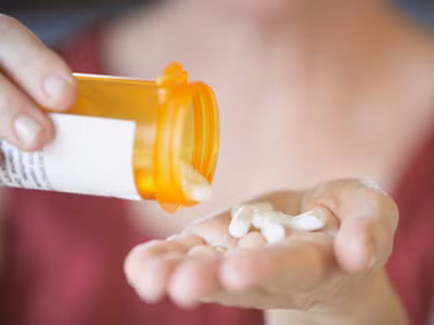 Vì sao thuốc giảm đau gây dị tật bẩm sinh?