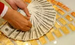 Giá vàng SJC tăng nhẹ, USD tự do giảm mạnh