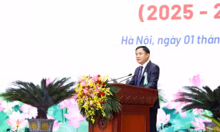 Ông Lê Ngọc Sơn – Tổng Giám đốc Petrovietnam phát biểu khai mạc hội nghị. 