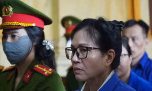 Bà Lê Thúy Hằng.