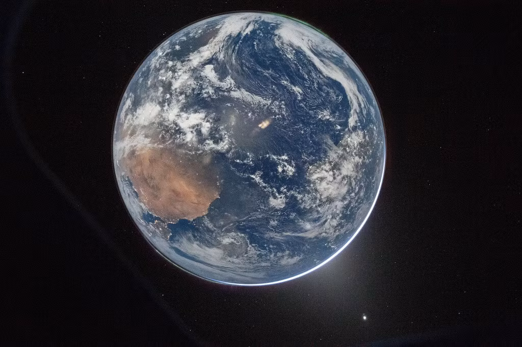 ap26093511396128.jpg