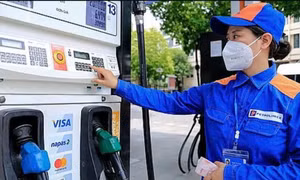 Giá xăng dầu đồng loạt giảm